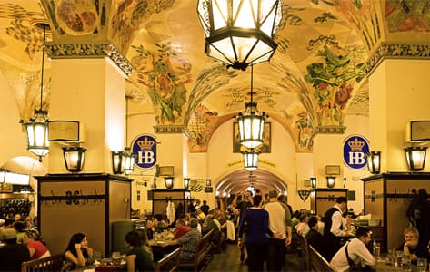 El palacio de la cerveza Hofbräuhaus en Múnich