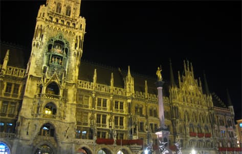 El Ayuntamiento de Múnich, punto inicial de nuestro viaje por el patrimonio cultural de la hunamidad de Alemania
				