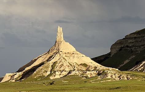 Chimney Rock en el estado de Nebraska, punto de referencia de los colonos blancos</strong